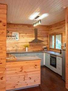 Imagen de la galería de Chalet du Courlis, les cabanes océanes-MONTA, en Vendays-Montalivet