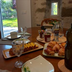 Jídlo v bed and breakfast nebo okolí