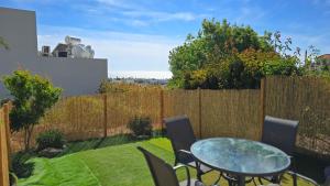 Zahrada ubytování CSS Calm Smart Superior 2BD with Private Yard