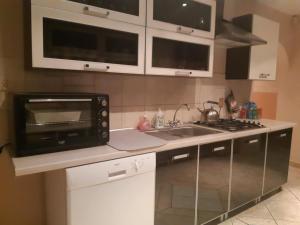Kuchnia lub aneks kuchenny w obiekcie Willa Ola