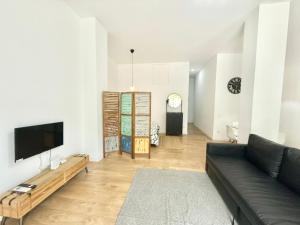 Telewizja i/lub zestaw kina domowego w obiekcie Aluche Aparment B