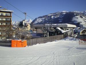 Obiekt Appartements Steiner - SKI IN - SKI OUT zimą