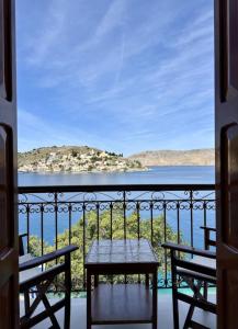 Gallery image of Fotinis Place by the Sea in Symi