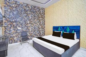 Gallery image of Hotel O Royal vaid G Guest House in Pilkhua +21 photos