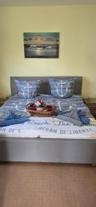 Ein Bett oder Betten in einem Zimmer der Unterkunft Ferienhaus Wiese und Meer