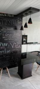 Billede fra billedgalleriet på Quarto,cozinha,banheiro e área externa compartilhada i Araruama