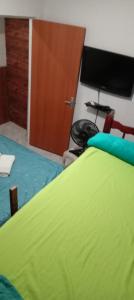 Billede fra billedgalleriet på Quarto,cozinha,banheiro e área externa compartilhada i Araruama