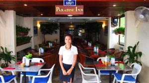 Un restaurant sau alt loc unde se poate mânca la Paradise Inn