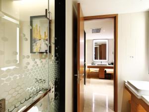 Phòng tắm tại Hampton by Hilton Shanghai Hongqiao NECC