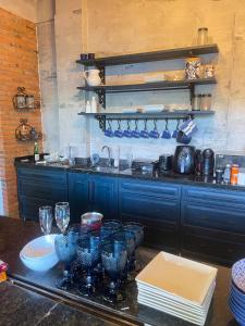 Sadržaji za pripremu kafe i čaja u objektu Amplia, moderna y tranquila casa