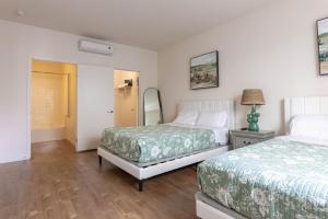 Ένα ή περισσότερα κρεβάτια σε δωμάτιο στο Lovely and Modern Apartment
