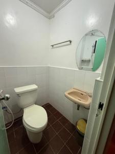 Koupelna v ubytování Cama Lodge