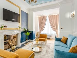 Część wypoczynkowa w obiekcie Merveil - Luxury Suite -Champs Elysees-Haussmann I