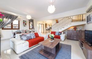 Χώρος καθιστικού στο Hanns Villa