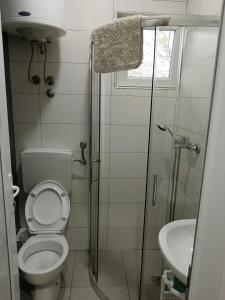 Koupelna v ubytování Stanbo + 4 fotografie