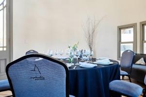 Гостиная зона в Esplendor by Wyndham Savoy Rosario