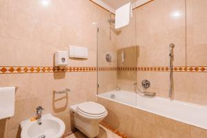 Koupelna v ubytování Crystal Hotel Varese