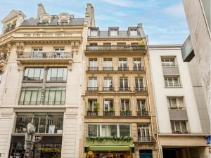 Budynek, w którym mieści się apartament