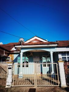 Bangunan di mana terletaknya rumah percutian