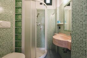 Ένα μπάνιο στο Dépandance HP