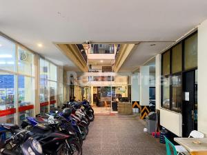 TV a/nebo společenská místnost v ubytování Audah Guesthouse Syariah RedPartner