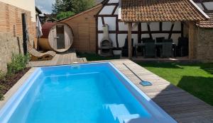 Πισίνα στο ή κοντά στο Ferienhaus Hassgautor