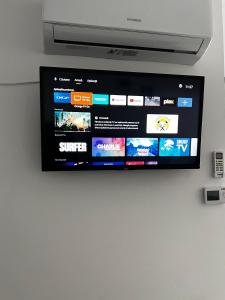 TV a/nebo společenská místnost v ubytování Apartment Mara 1