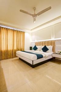 Katil atau katil-katil dalam bilik di Hotel Krishna - By RCG Hotels, Centrally Located, New Delhi