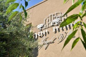 Fotografie z fotogalerie ubytování אחוזת יוסף-וילה מהממת למשפחות עם 2 בריכות וג'קוזי v destinaci Hatzor haglilit