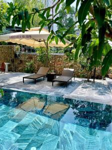 Bazén v ubytování Garden House Nha Trang Homestay - Venuestay nebo v jeho okolí