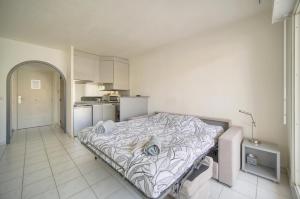Dapur atau dapur kecil di FRGK "Gallieni Terrasse au calme"1 BREAKFAST INCLUDED +25 gambar