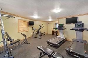 Fitness centrum a/nebo fitness zařízení v ubytování Best Western PLUS Mirage Hotel and Resort
