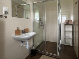 A bathroom at Jedlinka Még 37 kép