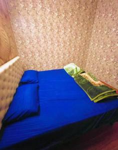 Una cama o camas en una habitación de Hotel Paris 1 fotos más