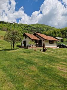 Φυσικό τοπίο κοντά σε αυτή η παραθεριστική κατοικία