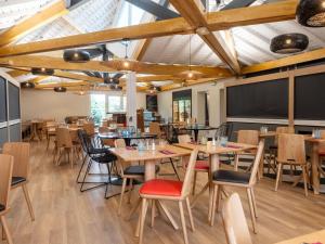 Restaurace v ubytování ibis Lyon Est Bron