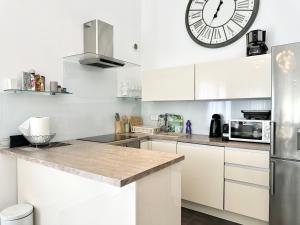 Kuchyň nebo kuchyňský kout v ubytování Villa Ivana - Sea View - Trogir, Ciovo