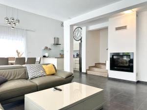 Posezení v ubytování Villa Ivana - Sea View - Trogir, Ciovo