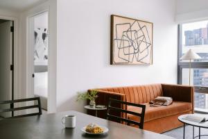 Posezení v ubytování Sonder by Marriott Bonvoy Court Square Apartments Long Island City