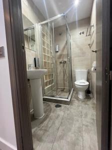 Łazienka w obiekcie Hostal Abril Madrid