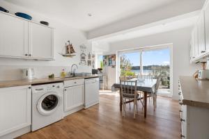 Köök või kööginurk majutusasutuses Aeolian