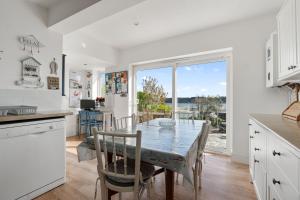 Köök või kööginurk majutusasutuses Aeolian