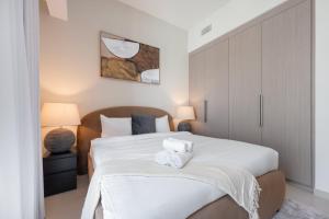 Imagine din galeria proprietății Top Class 2BR with Burj Khalifa View in Downtown în Dubai