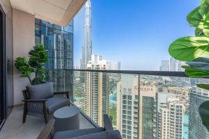 Imagine din galeria proprietății Top Class 2BR with Burj Khalifa View in Downtown în Dubai