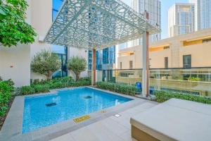 Imagine din galeria proprietății Top Class 2BR with Burj Khalifa View in Downtown în Dubai