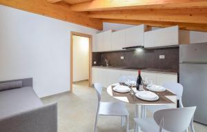 Kuchyň nebo kuchyňský kout v ubytování Schöne Wohnung Peschiera Del Garda + 2 fotografie