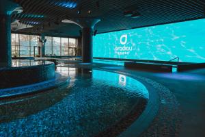 Bazén v ubytování Gradiali Wellness and SPA nebo v jeho okolí