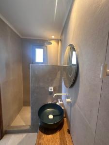 Koupelna v ubytování Athera Suites Mykonos