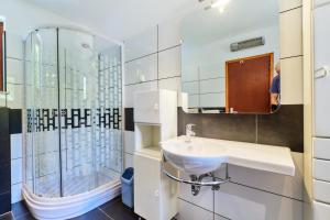 Kúpeľňa v ubytovaní Apartments Ady