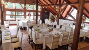 Restaurace v ubytování Drumul Dragostei